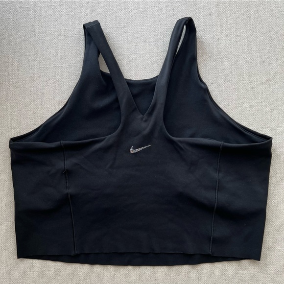 NIKE Women's Yoga Dri-FIT Luxe Cropped Tank Top - Picture 5 of 8